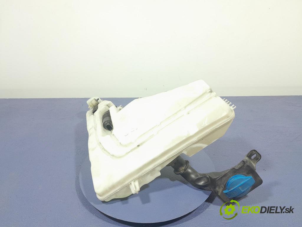 Audi Q7 2018 nádržka Podložka: 4M0955453G