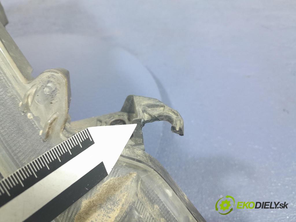 Honda Jazz 2012 světlo v pravo: