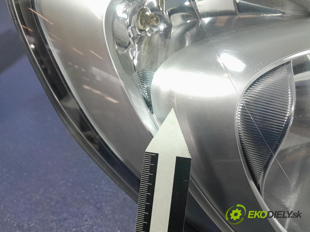 Honda Jazz 2012 světlo v pravo: