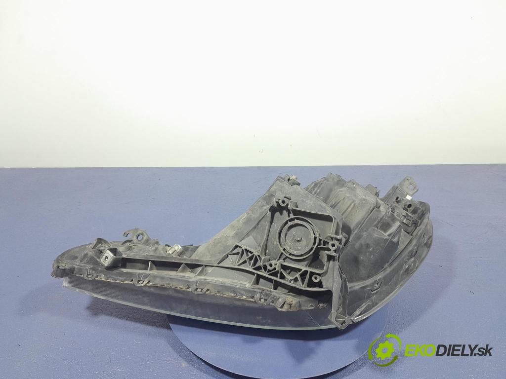 Honda Jazz 2012 světlo v pravo: