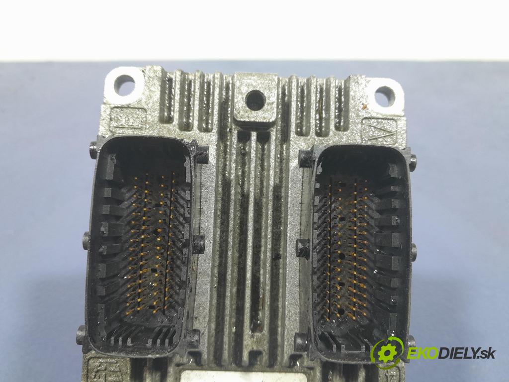 Fiat Punto 2012 riadiaca jednotka Motor: 51918335