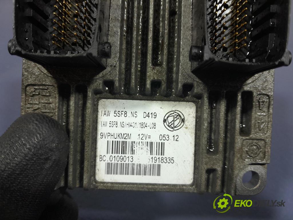 Fiat Punto 2012 riadiaca jednotka Motor: 51918335