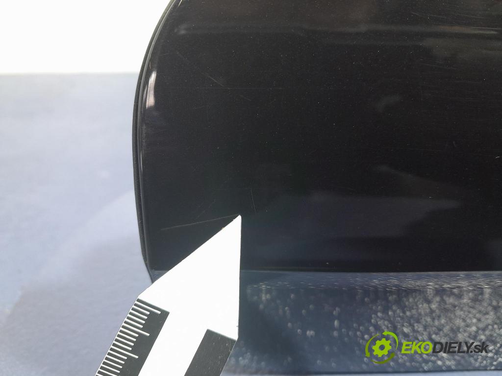 Audi Q7 2018 Klapka nádrže paliva 4M0809906E