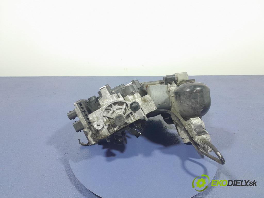 Peugeot 3008 2013 riadiaca jednotka skrine 9678905780