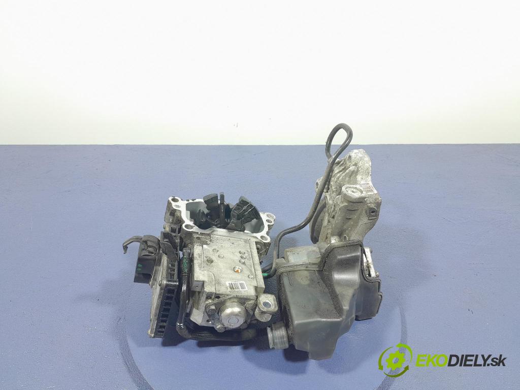 Peugeot 3008 2013 riadiaca jednotka skrine 9678905780