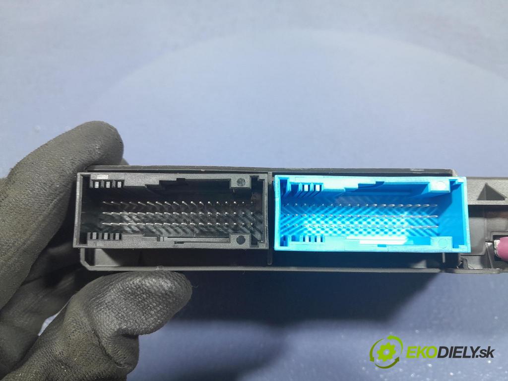 Audi Q7 2018 řídící jednotka Brána 8W5907468F