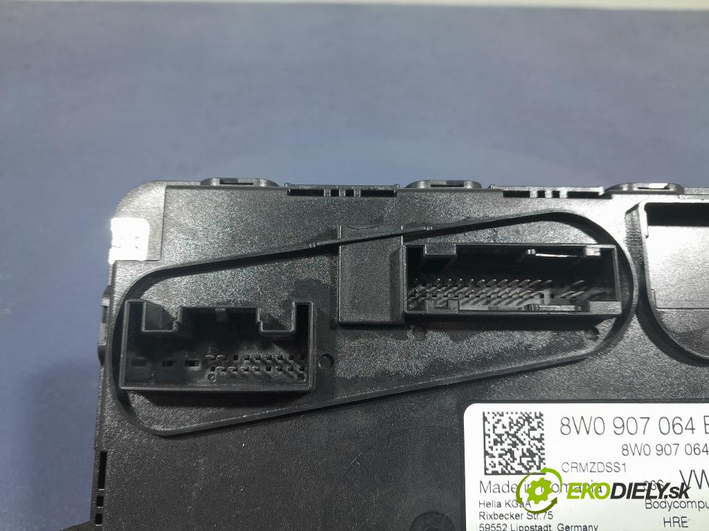 Audi Q7 2018 řídící jednotka Komfortu 8W0907064ED