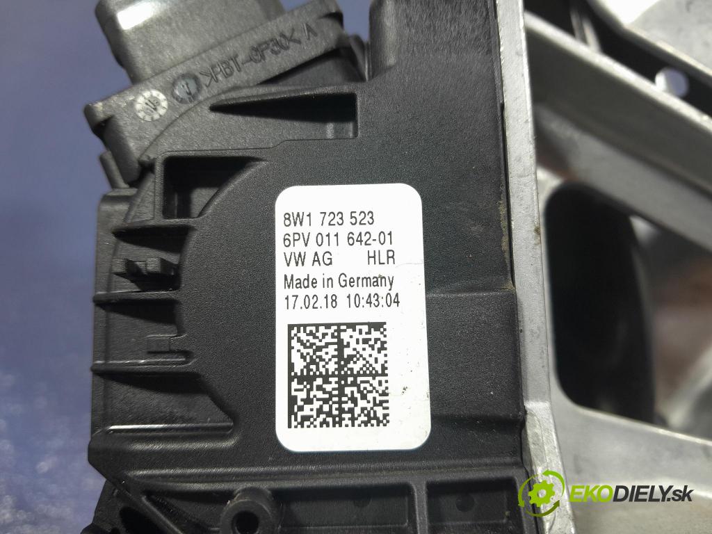 Audi Q7 2018 pedály 4M1723117E