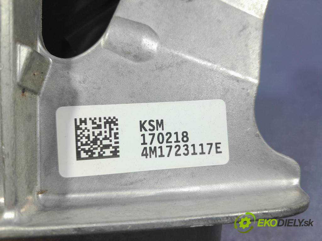 Audi Q7 2018 pedály 4M1723117E