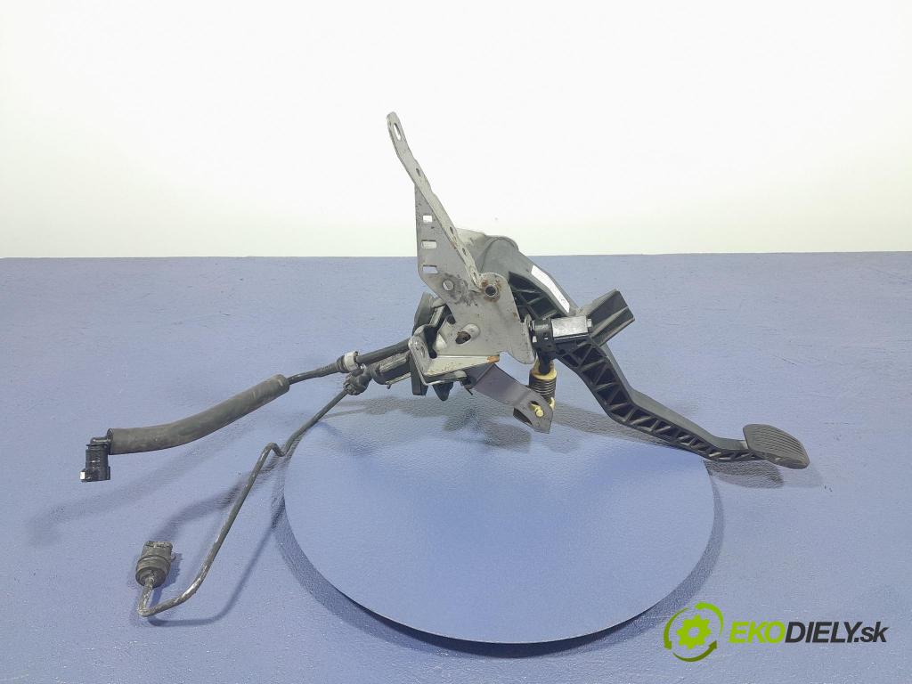 Ford Kuga 0 pedále 3M51-7B633-KD