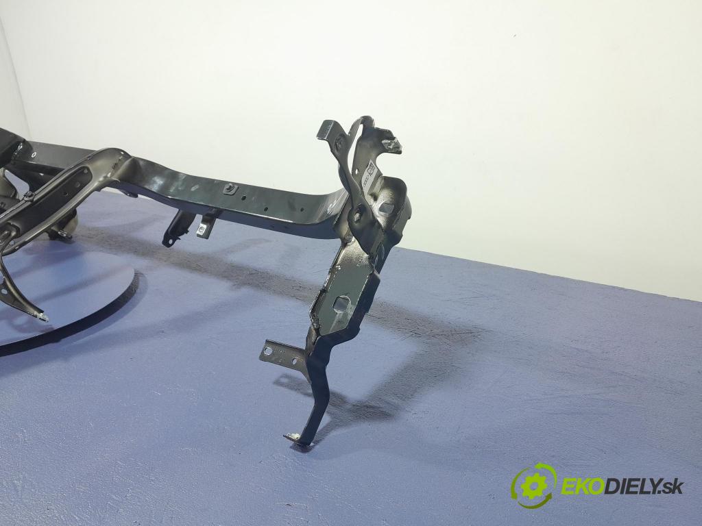 Audi Q7 2018 kokpit,přistrojova deska 4M1857017