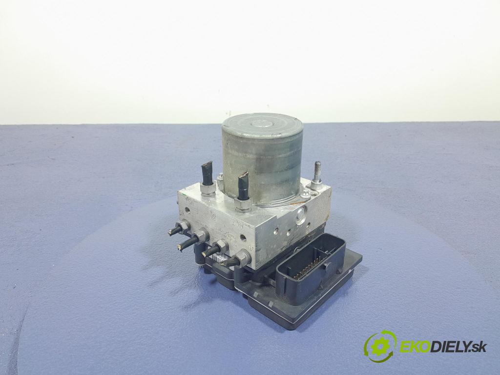 Peugeot 3008 2013 čerpadlo ABS x 9674677580