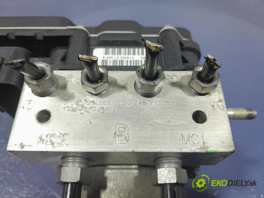 Peugeot 3008 2013 čerpadlo ABS x 9674677580