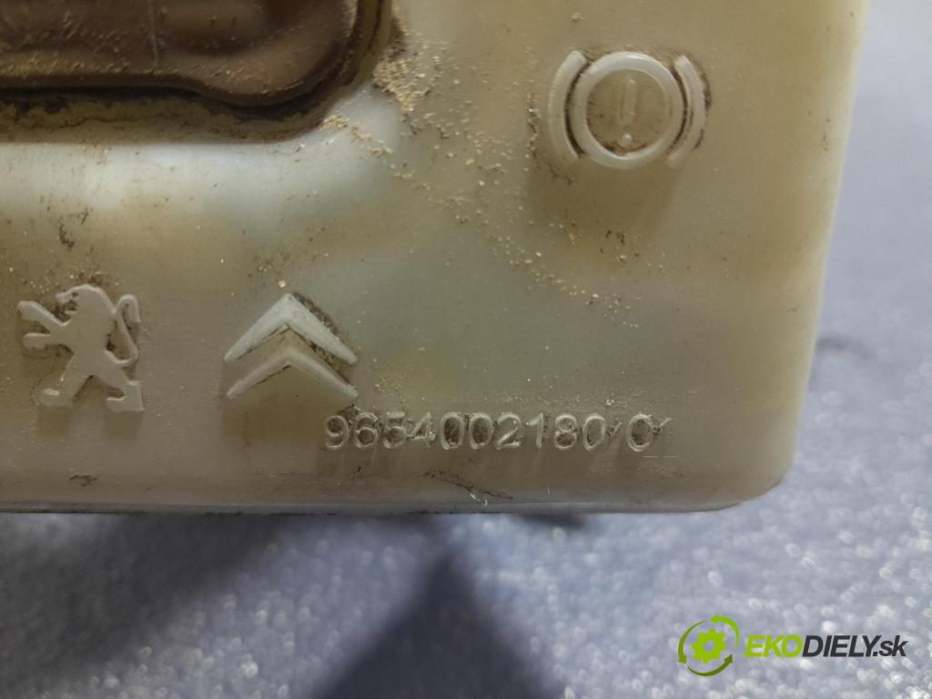 Peugeot 3008 2013 servo Brzdy: 9672320680