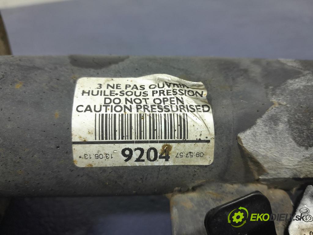 Peugeot 3008 2013 tlumič před pravy 