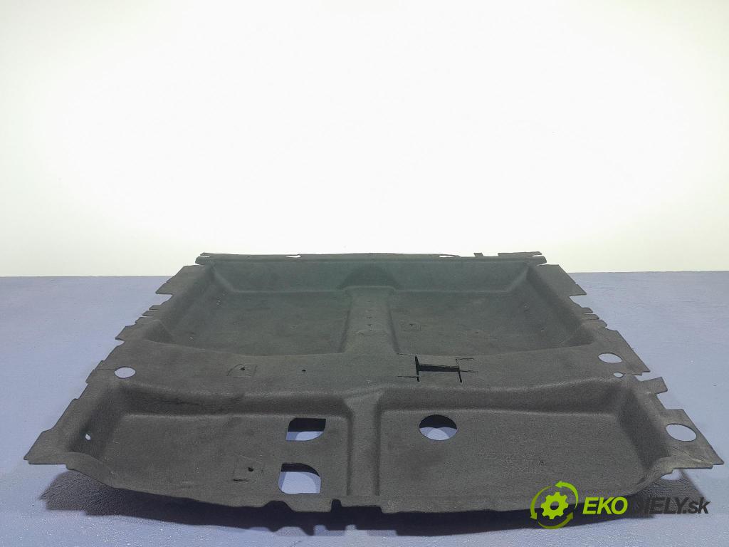 Audi Q7 2018 koberec do auta 4M0863697H