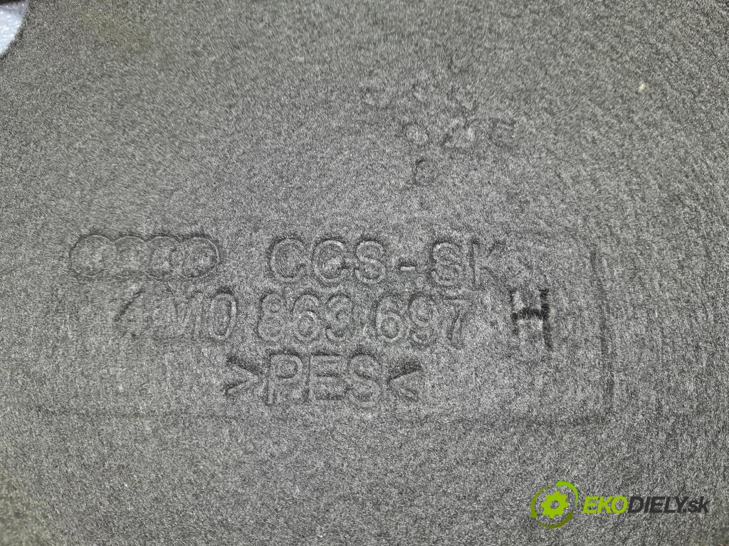 Audi Q7 2018 koberec do auta 4M0863697H