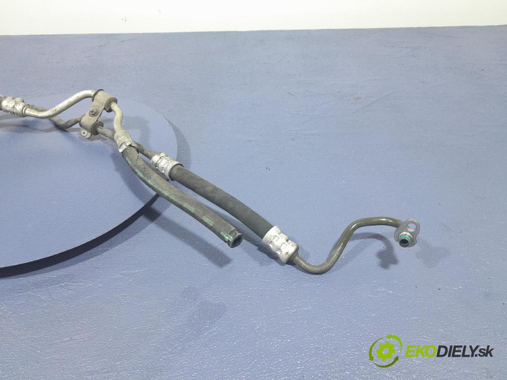 Peugeot 3008 2013 trubka Asistence: 9675306580