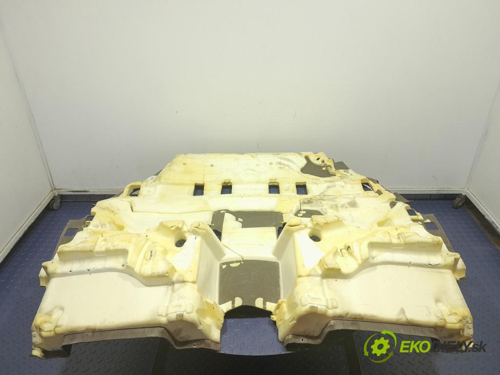 Audi Q7 2018 koberec do auta 4M0863019F