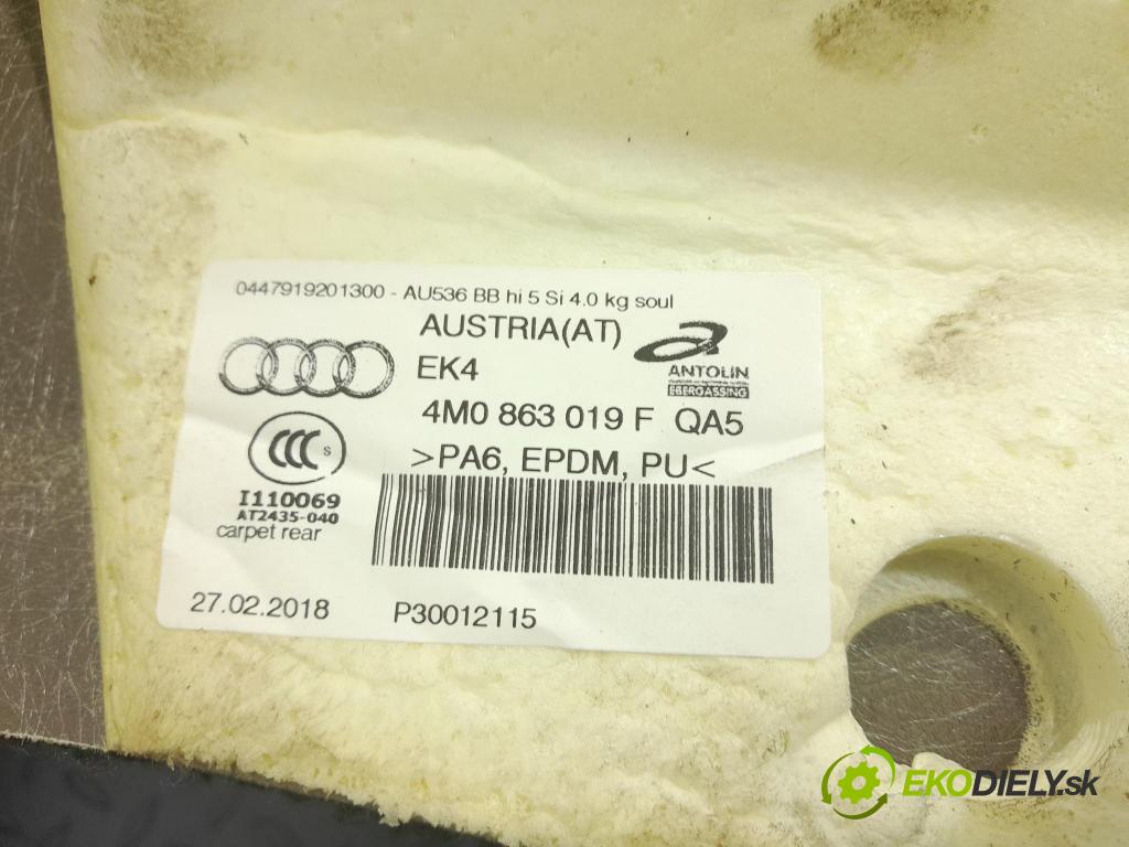 Audi Q7 2018 koberec do auta 4M0863019F