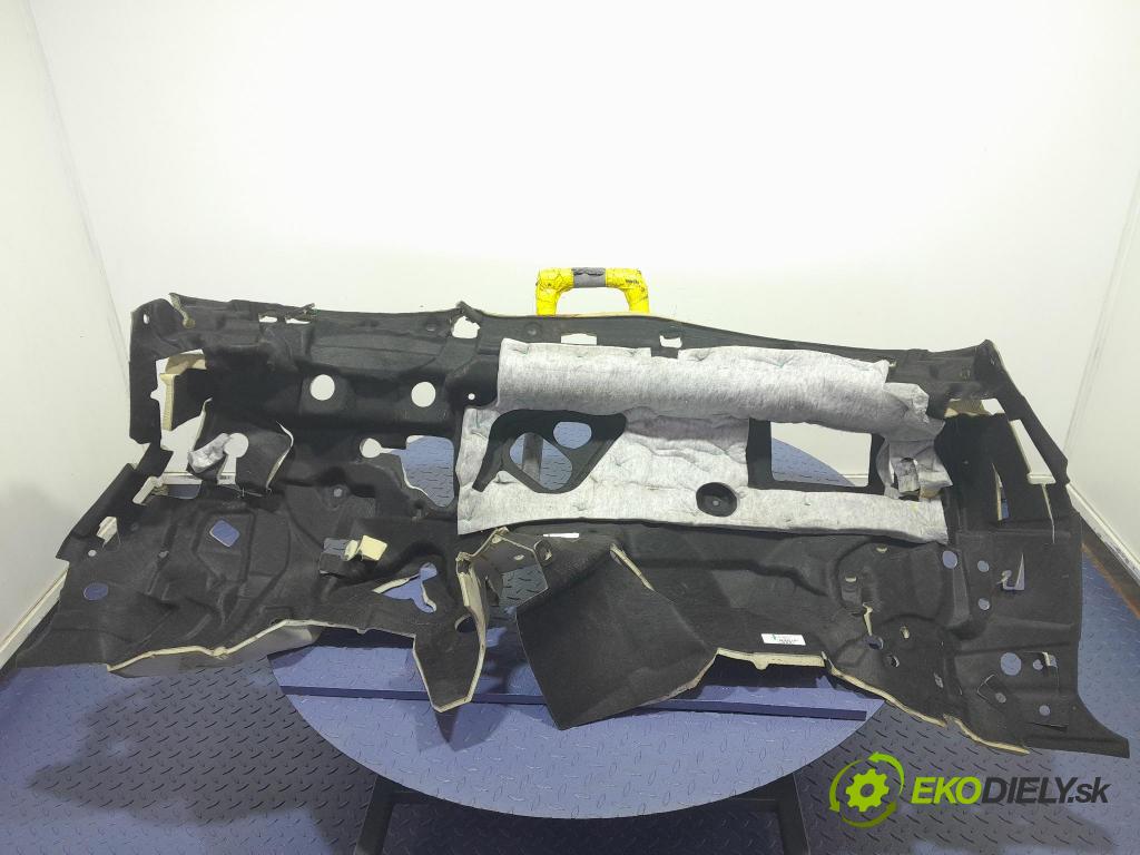 Audi Q7 2018 zvuková izolace 4M1863923L