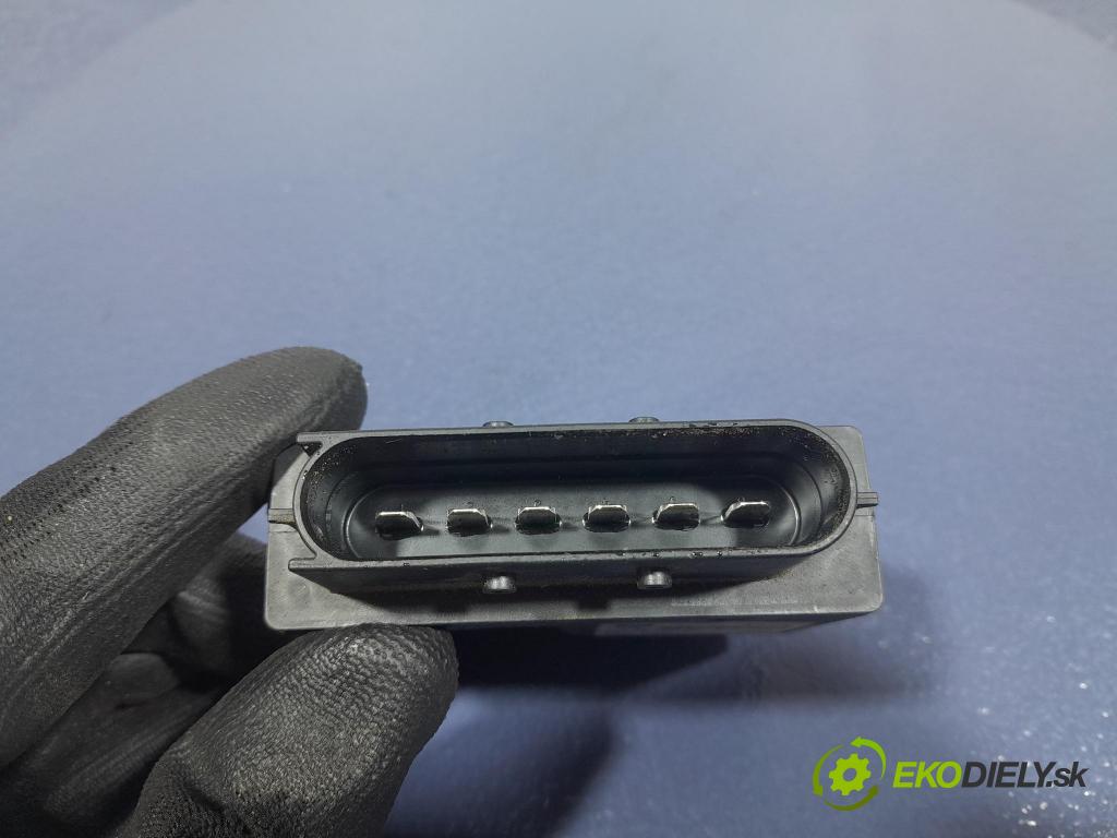 Audi Q7 2018 řídící jednotka 4M0906093N