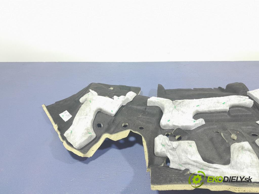 Audi Q7 2018 zvuková izolace 4M0863814B