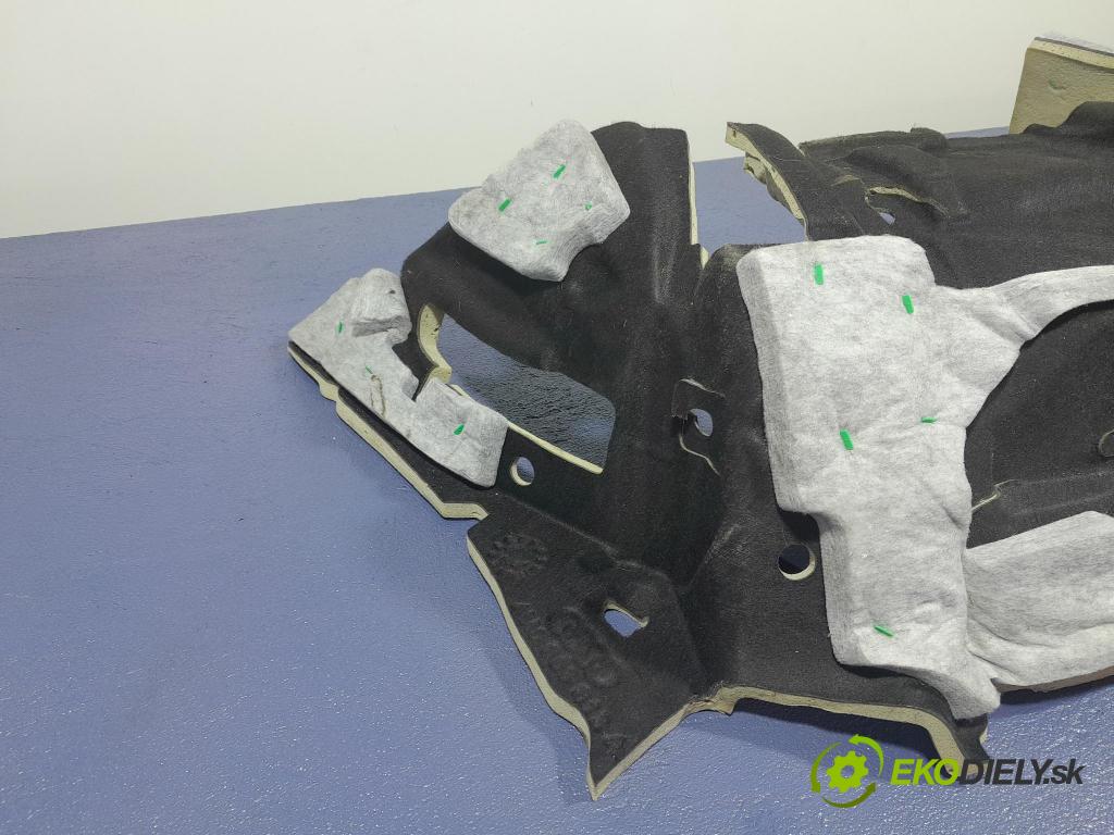 Audi Q7 2018 zvuková izolace 4M0863813B