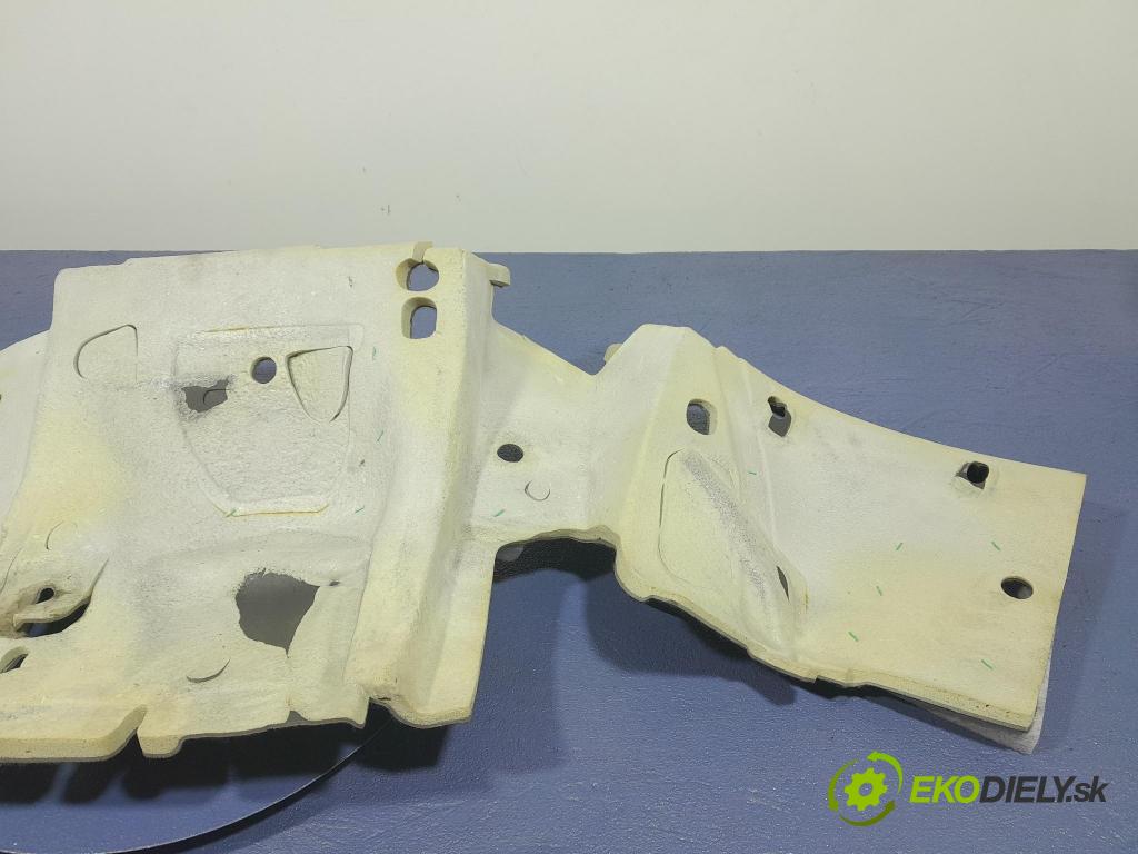 Audi Q7 2018 zvuková izolace 4M0863813B