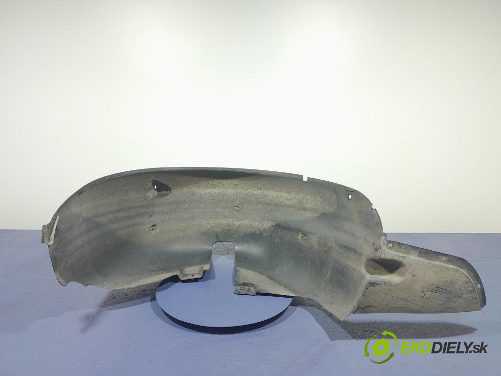 Peugeot 3008 2013 blatník: plastický: Zad: 9684637780