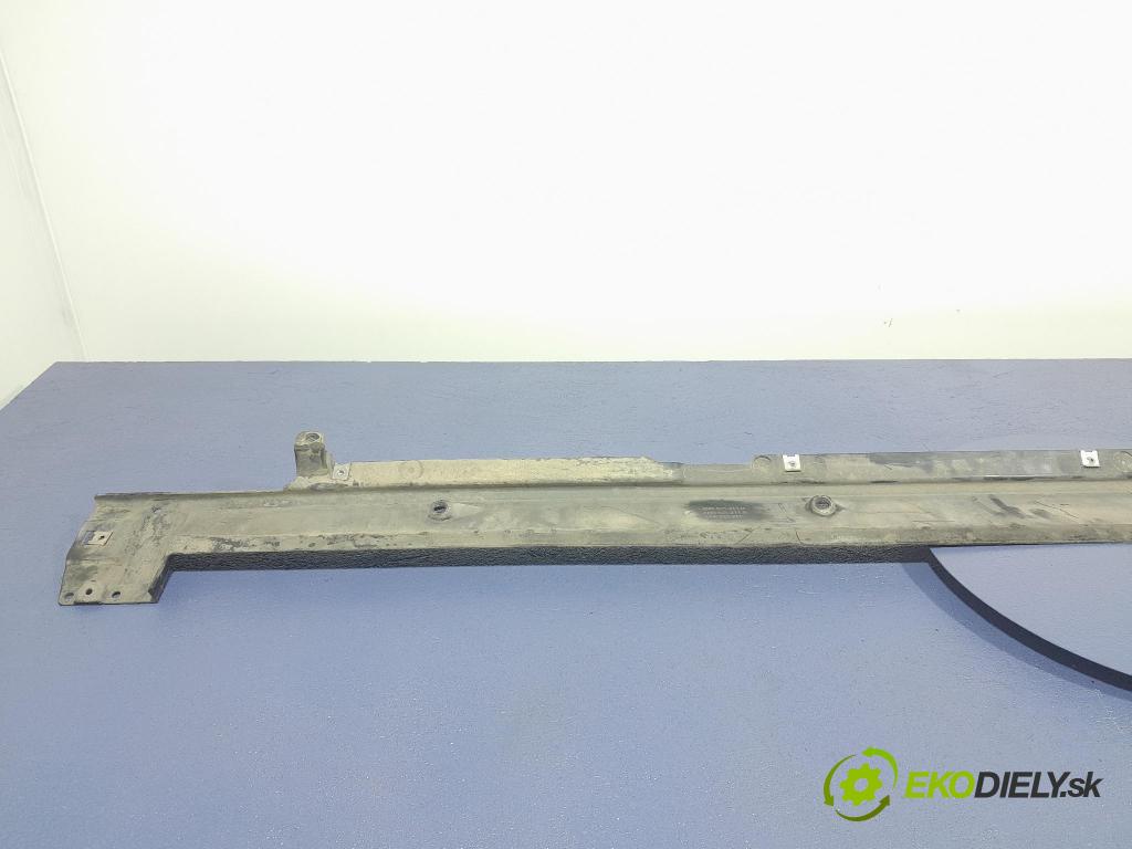 Audi Q7 2018 lišta Práh: 4M0825211H