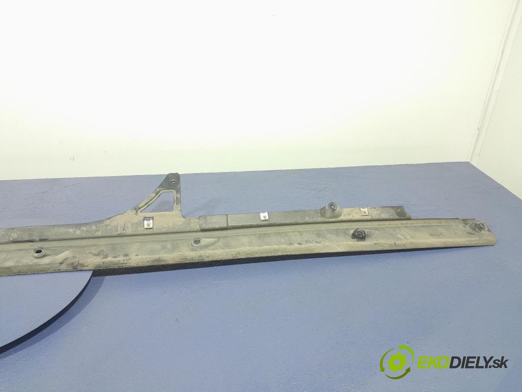 Audi Q7 2018 lišta Práh: 4M0825211H