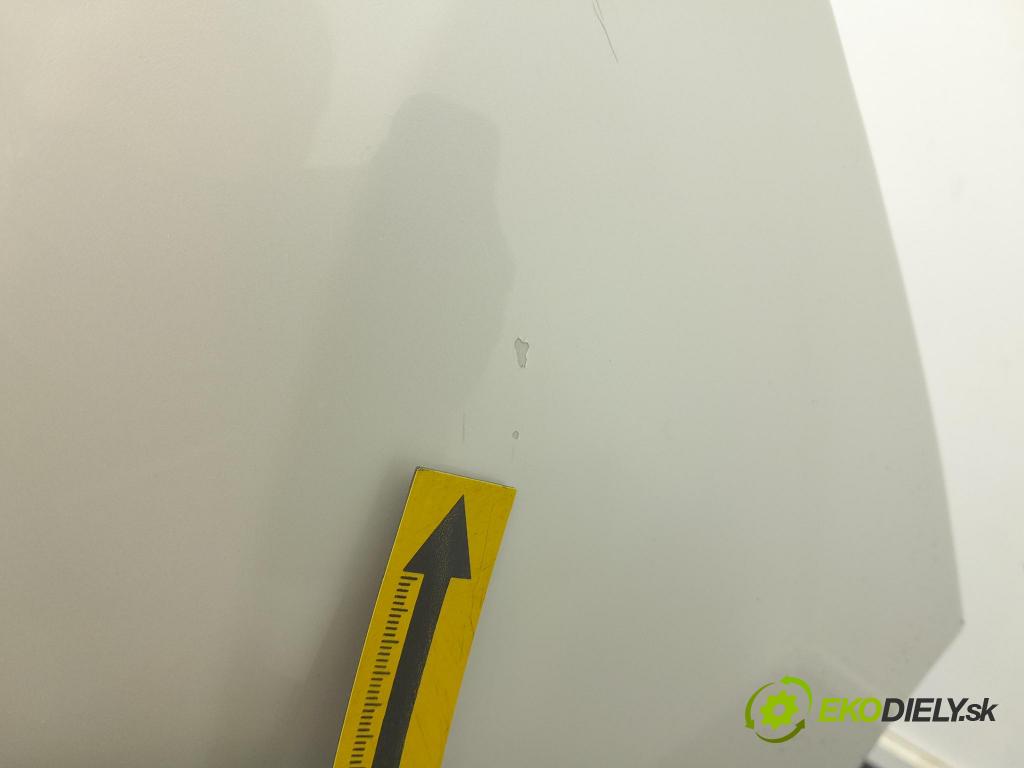 Peugeot 3008 2013 nárazník Zad: