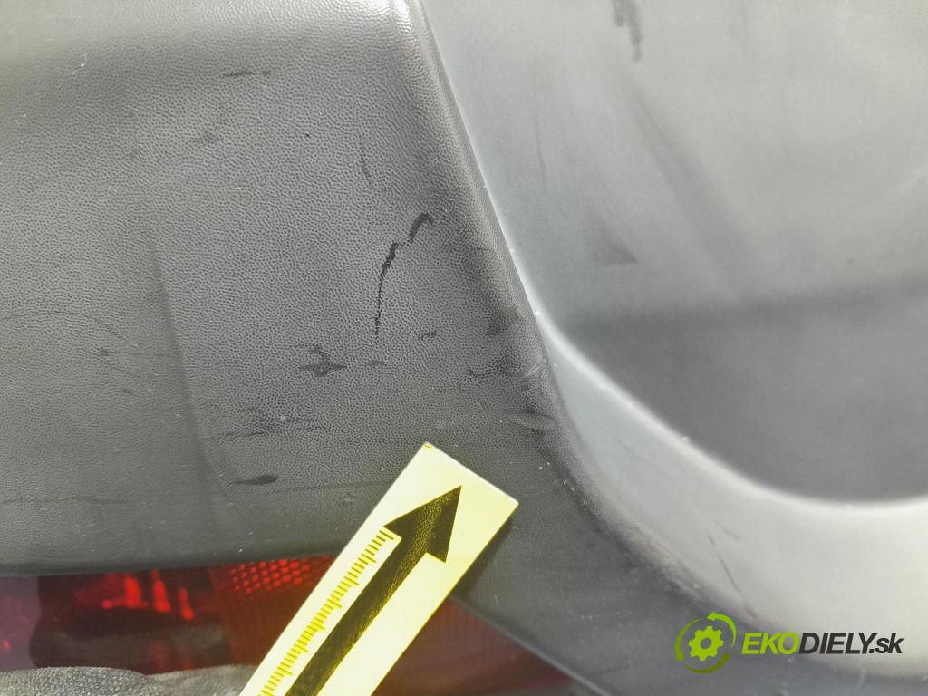 Peugeot 3008 2013 nárazník Zad: