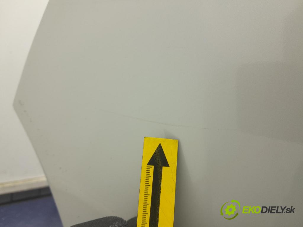 Peugeot 3008 2013 nárazník Zad: