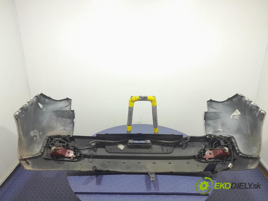 Peugeot 3008 2013 nárazník Zad: 