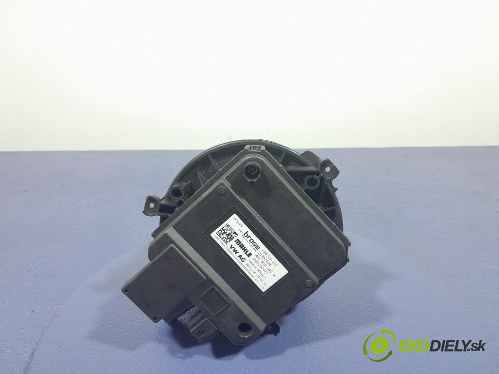 Audi Q7 2018 ventilátor Vzduch: 4M1820021B