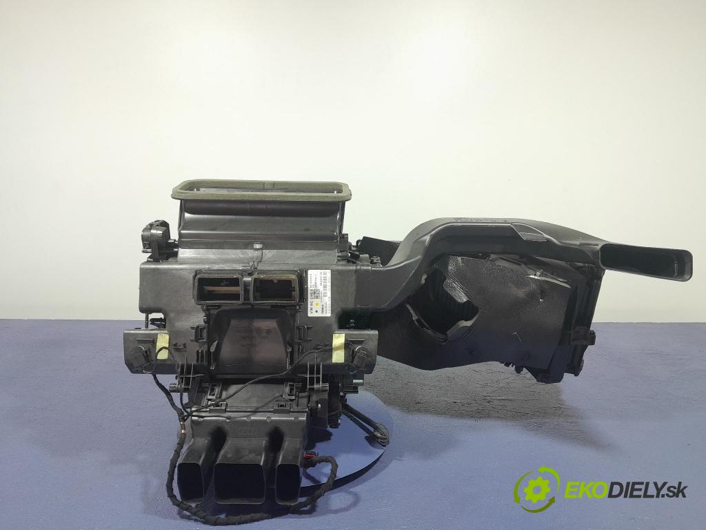 Audi Q7 2018 radiátor 4M1820001K