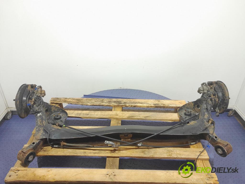 Honda Jazz 2012 výztuha Pozastavenia: Zad: