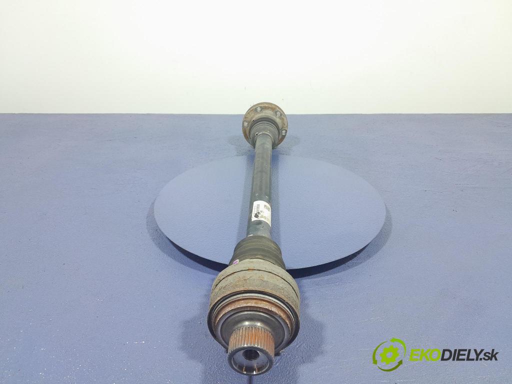 Audi Q7 2018 poloos Práva: Zad: 4M0501203D