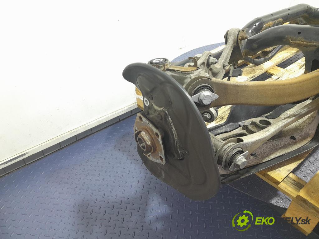 Audi Q7 2018 výztuha Pozastavenia: Zad: 4M0500025