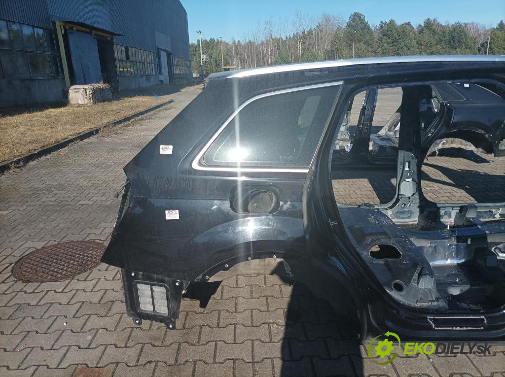 Audi Q7 2018 blatnik Zad: v pravo: