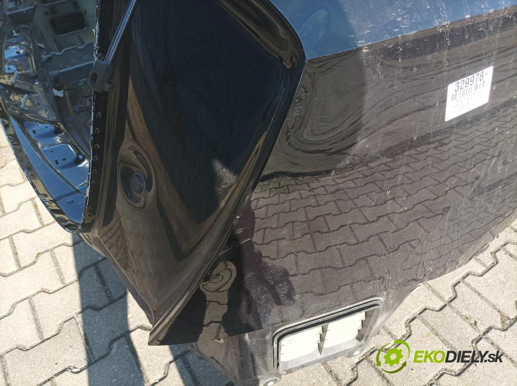 Audi Q7 2018 blatnik Zad: v pravo: