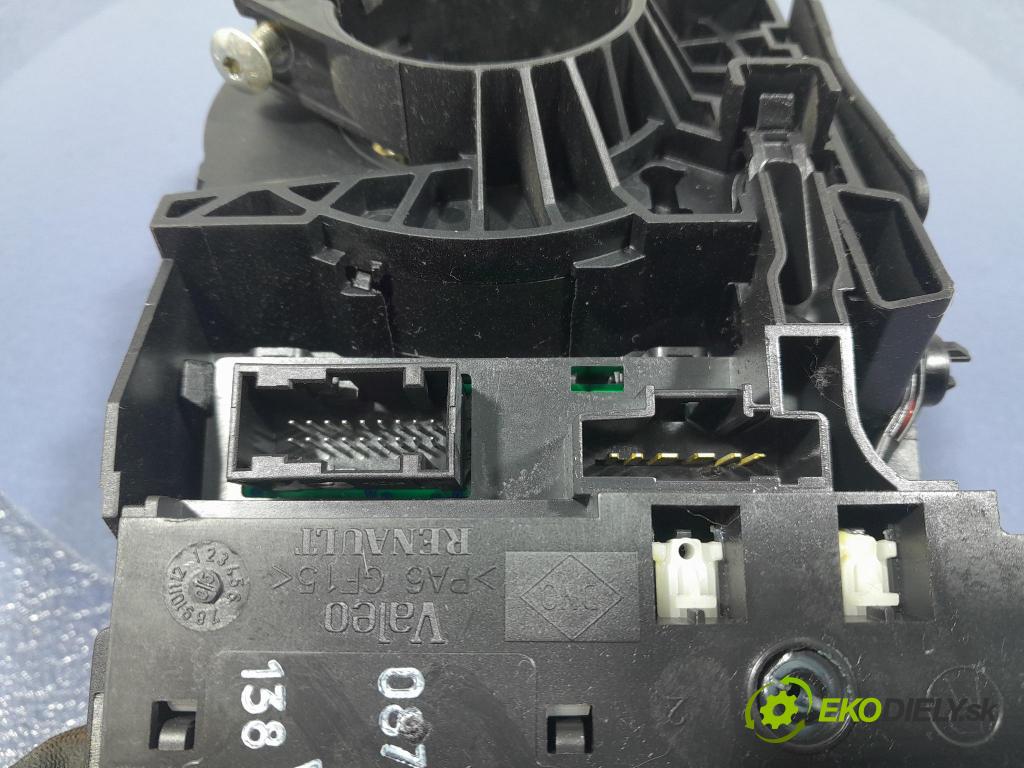 Renault Megane scenic 2006 prepínač Komplex: 8200127727