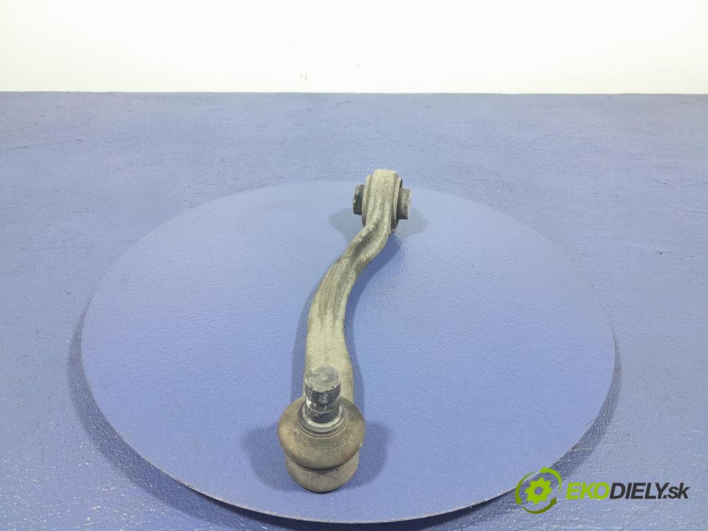 Audi Q7 2018 před Levý: 