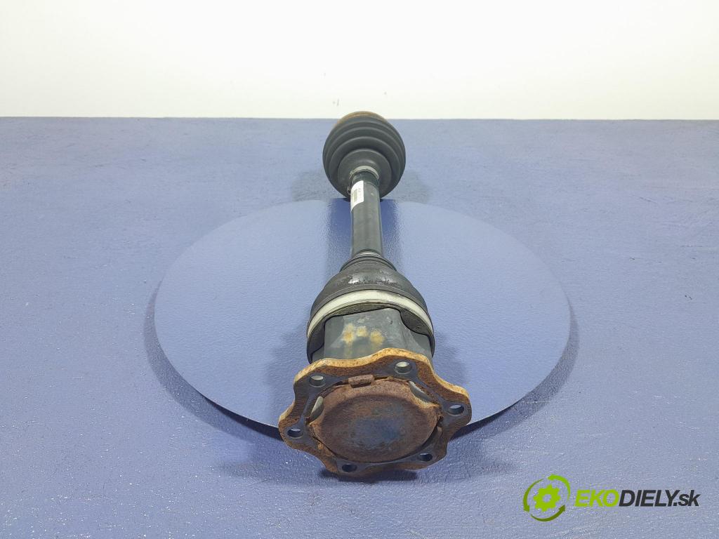 Audi Q7 2018 poloos levá před 4M0407271D