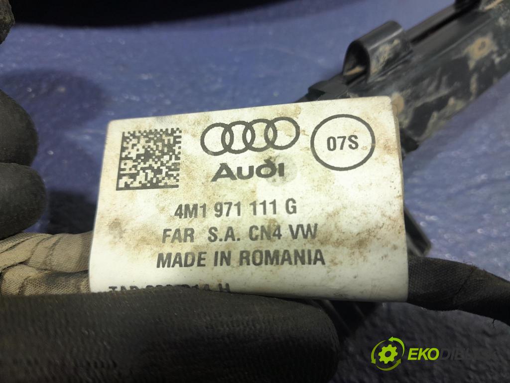 Audi Q7 2018 inštalácia Elektrický: 4M1971111G