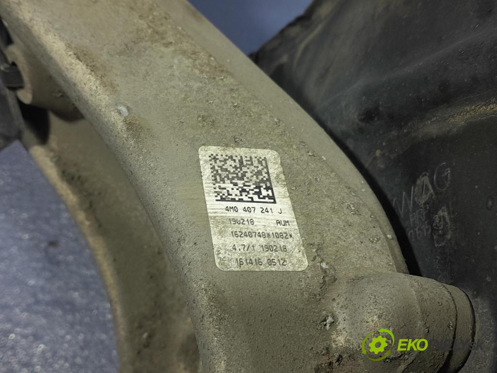 Audi Q7 2018 náboj ľavá 4M0407559