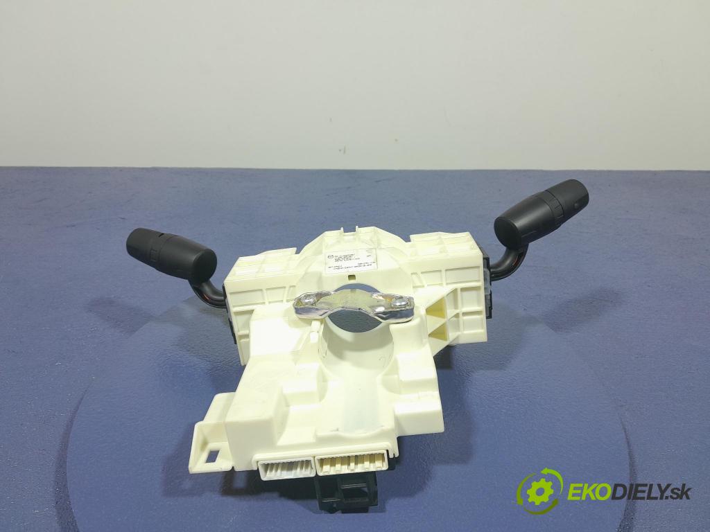 Mazda Cx-5 2017 Přepínač Komplex: SKE133-01