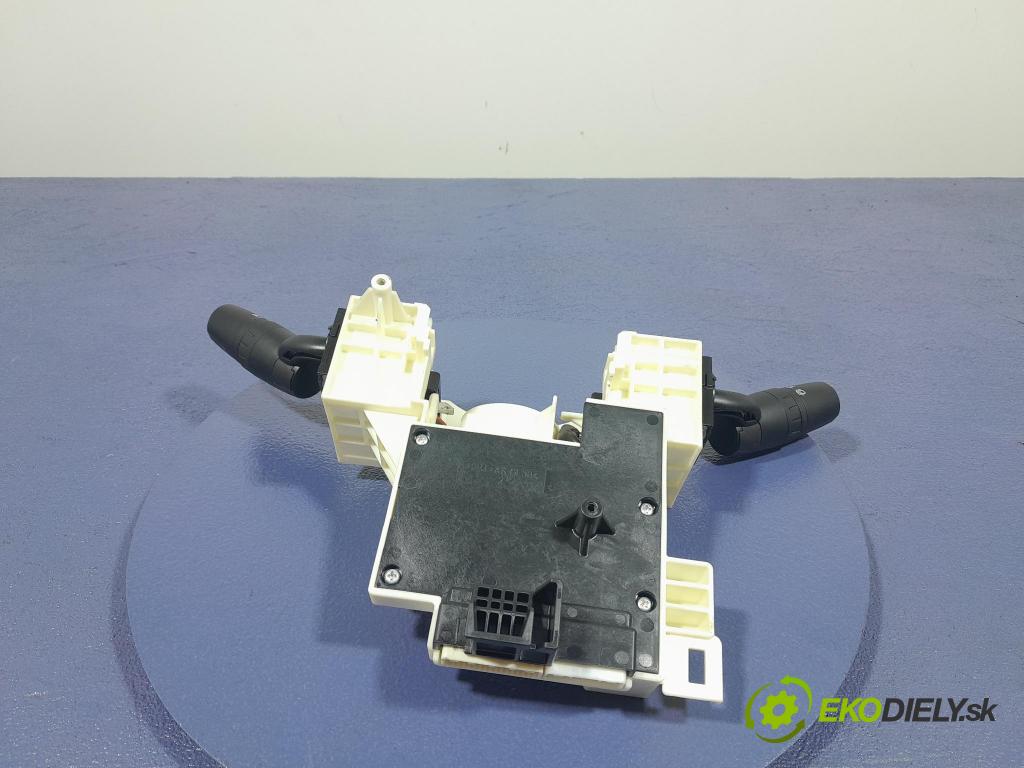 Mazda Cx-5 2017 Přepínač Komplex: SKE133-01